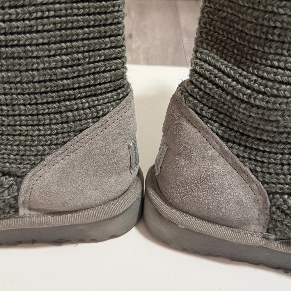 Authentic UGG Australia Classic Cardi boots Gray Size 8 - Picture 7 of 12